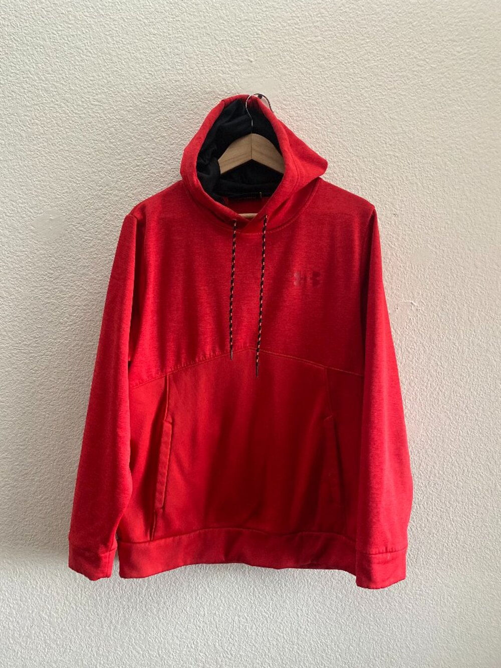 Under Armour Cold Gear Loose Fit Pullover Hoodie Sweatshirt Men's Medium Red
